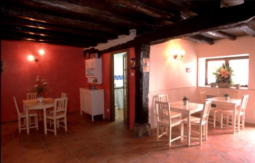 comedor 1 casa rural izpiliku en Alava