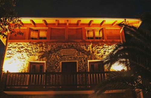 fachada 2 casa rural Oraindi en Bizkaia