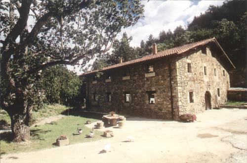 Fachada 1 agroturismo Pastain en Gipuzkoa