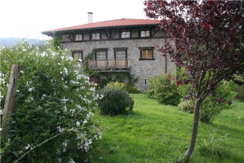 fachada 1 casa rural ametzola en Vizcaya