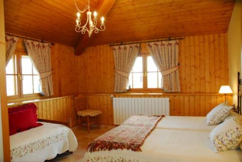 habitación doble casa rural Oraindi en Bizkaia