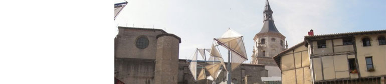 Alojamientos cercanos a la Catedral de Santa María de Vitoria-Gasteiz